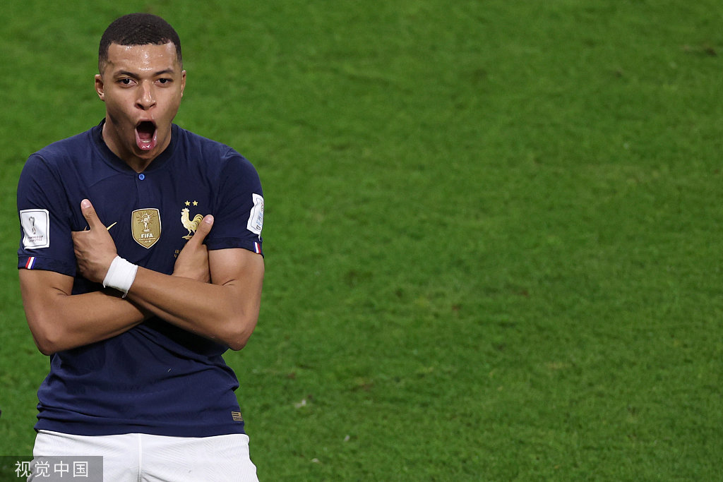 007系列电影《生死关头》